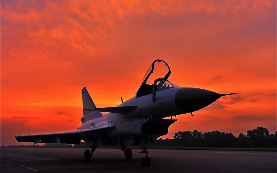 殲10殲擊機(jī)高清圖片，展現(xiàn)中國空軍力量的驕傲，殲擊機(jī)殲-10高清圖片，中國空軍力量的驕傲展示