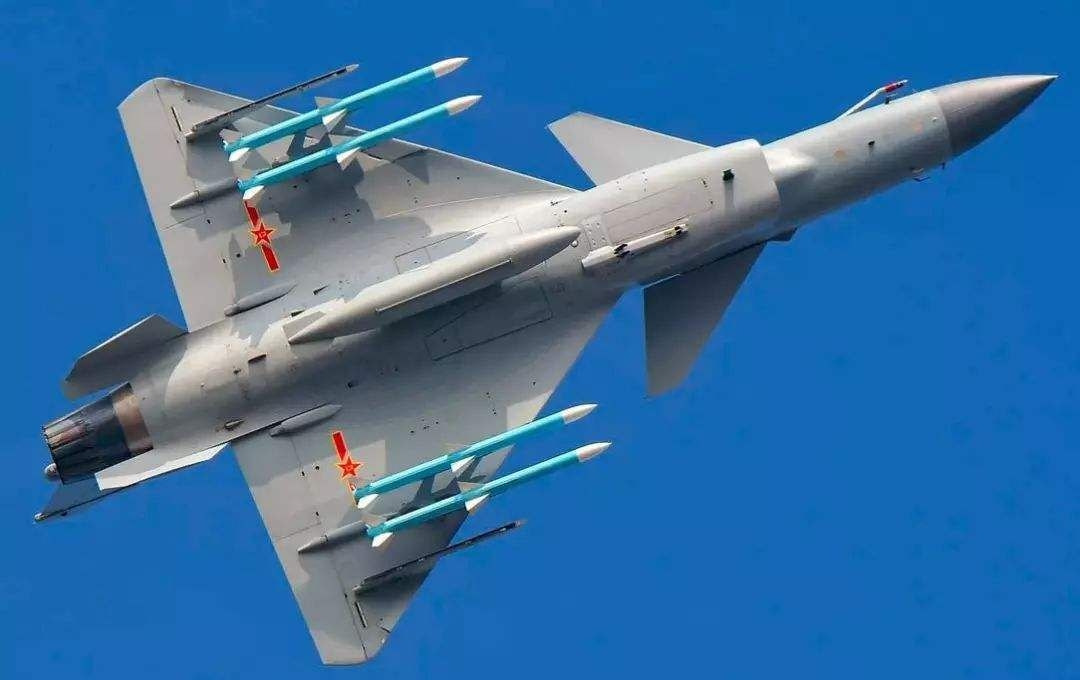 殲-10戰(zhàn)斗機(jī)參數(shù)詳解，殲-10戰(zhàn)斗機(jī)性能參數(shù)全面解析