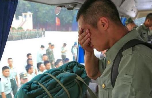 參軍的意義與價值，塑造個人成長與社會進(jìn)步的雙重力量，參軍的意義與價值，塑造個人成長與社會進(jìn)步的雙重力量塑造者