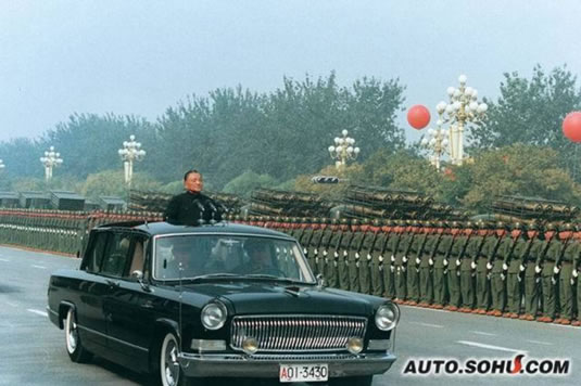 重溫歷史榮光，1959年國(guó)慶閱兵中的檢閱車回顧，重溫歷史榮光，1959年國(guó)慶閱兵檢閱車回顧