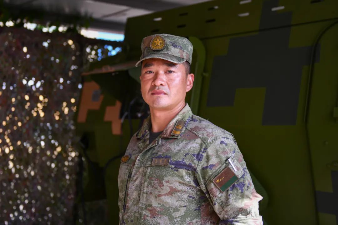 軍士長(zhǎng)圖片，探尋榮耀背后的故事，探尋軍士長(zhǎng)榮耀背后的故事與圖片展示