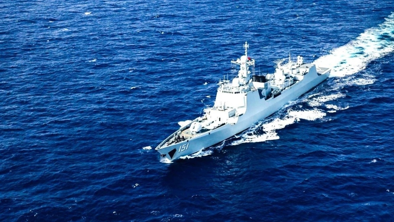 海軍鄭州艦，榮耀與擔當?shù)南笳?，海軍鄭州艦，榮耀與擔當?shù)暮Ｑ笮l(wèi)士