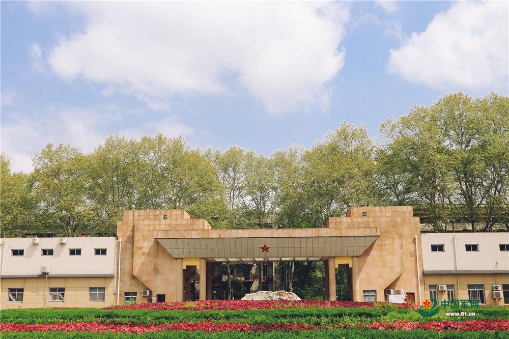 國(guó)防科技大學(xué)怎么樣，一所卓越的高等軍事學(xué)府，國(guó)防科技大學(xué)，卓越的高等軍事學(xué)府