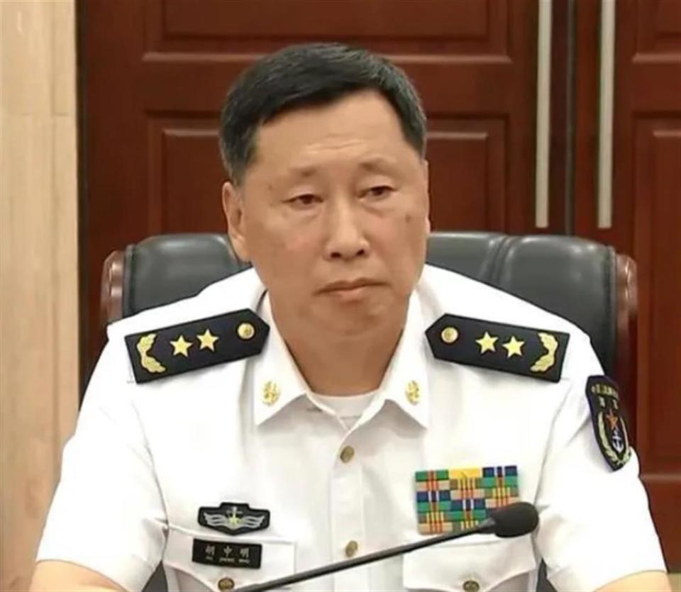 南部戰(zhàn)區(qū)副司令員，英勇無(wú)畏的軍事領(lǐng)袖，展現(xiàn)中國(guó)力量的典范，南部戰(zhàn)區(qū)副司令員，展現(xiàn)中國(guó)力量的軍事領(lǐng)袖典范