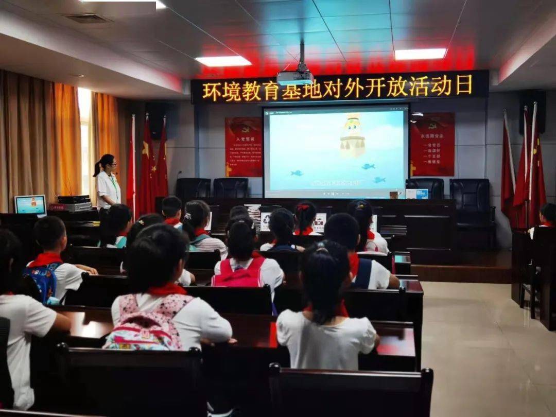 揭秘二四六香港資料期期中，深度解析與SEO優(yōu)化指南，揭秘二四六香港資料期期中，深度解析與SEO策略優(yōu)化指南