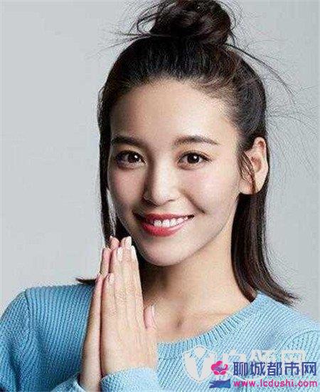金靖?jìng)€(gè)人資料年齡，全面解讀才華橫溢的藝人金靖，金靖?jìng)€(gè)人資料及年齡揭秘，才華橫溢的藝人金靖全面解讀